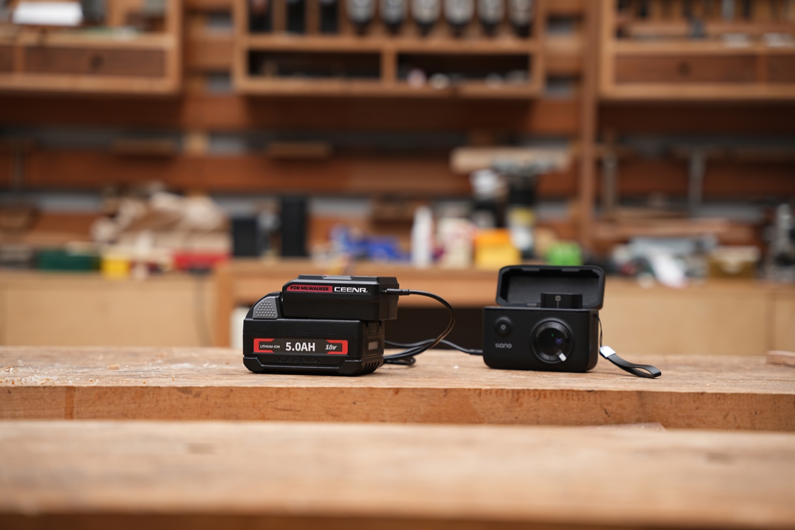 CEENR USB Battery Charger Adapter for Milwaukee 18V