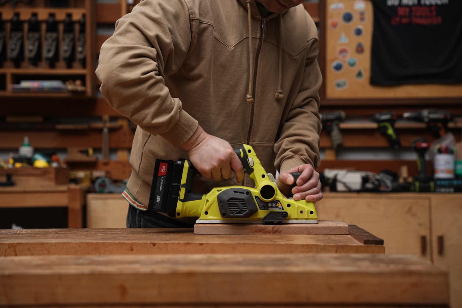 CEENR PDnation Pro 8.0Ah powering a Ryobi tool on jobsite